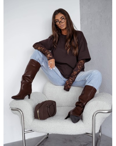 T-shirt z koronkowym rękawem czekoladowy