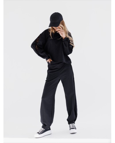Komplet dresowy z koronkowym lampasem By o la la...! czarny