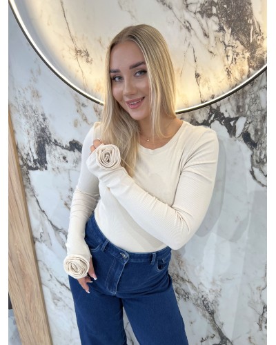 Basic prążkowany z różą na rękawie By o la la...! beżowy