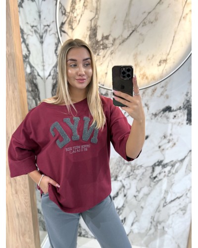 T-shirt NYC By o la la...! merlot z grafitem