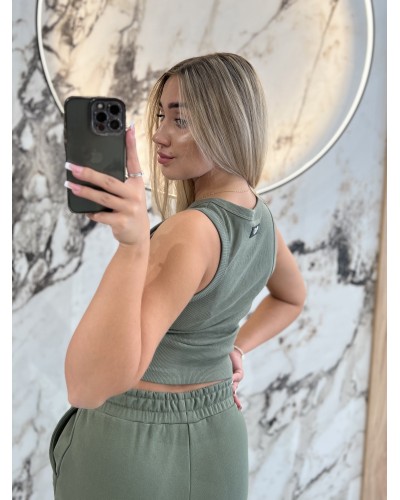 Krótka bokserka prążkowana By o la la...! matcha