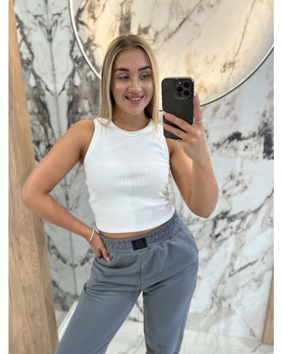 Krótka bokserka prążkowana By o la la...!  biała