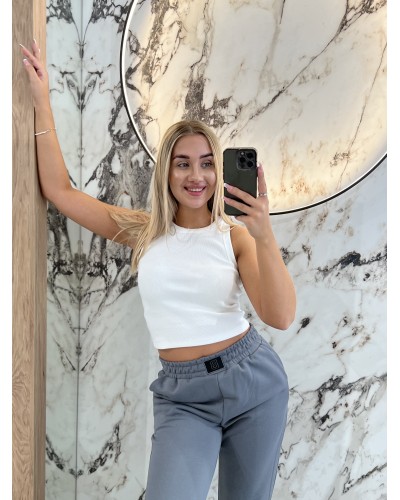 Krótka bokserka prążkowana By o la la...!  biała