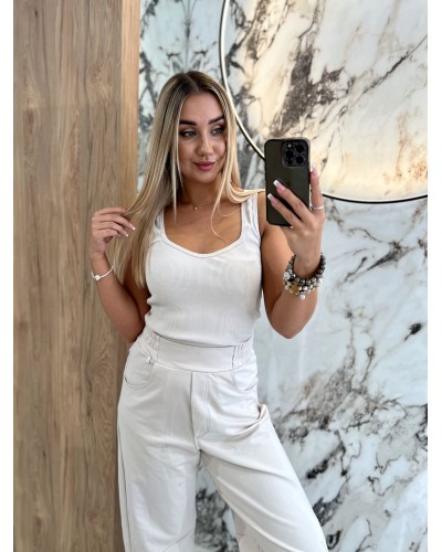 Bokserka w szpic By o la la...! beżowa