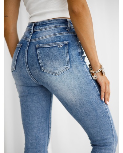 Spodnie jeansowe gnieciuchy z przetarciami By o la la...!