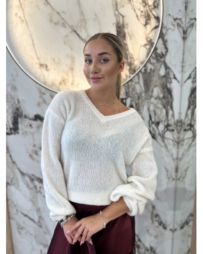 Sweter w szpic z bufiastym rękawem By o la la...! śmietankowy