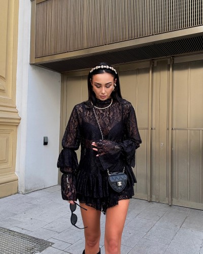 Koronkowy golf dzwoneczek La Milla czarny