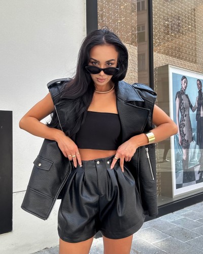 Spodenki skórzane regulowane La Milla czarne