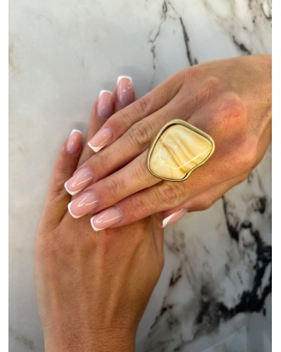 Pierścień Sahara złoty z beżem