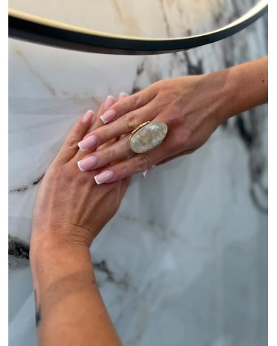 Pierścień owalny Dubaj złoty z beżem