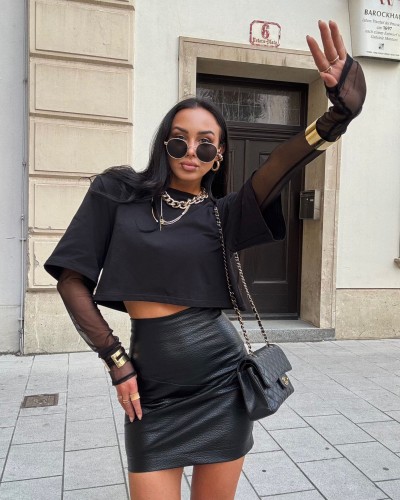 T-shirt krótki z siateczkowym rękawem La Milla czarny