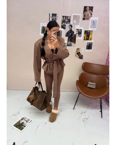 Marynarka dresowa wiązana La Milla camel