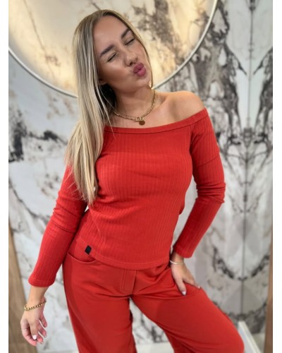 Basic prążkowany z dekoltem w łódkę By o la la...! terracotta