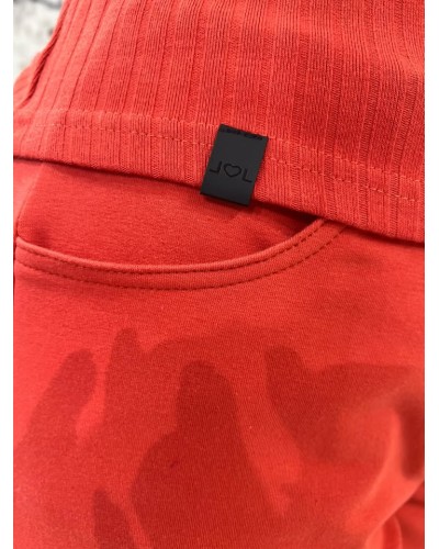 Basic prążkowany z dekoltem w łódkę By o la la...! terracotta