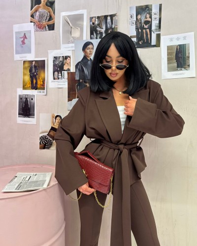 Marynarka dresowa wiązana La Milla czekoladowa