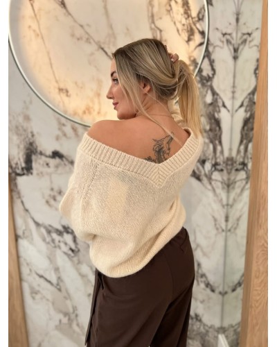 Sweter moherowy w szpic By o la la...! budyniowy