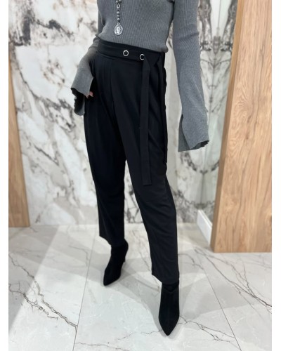 Spodnie lejące z guzikami w pasie By o la la...! czarne