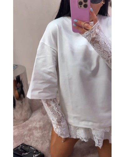 T-shirt z koronkowym rękawem La Milla śmietankowy