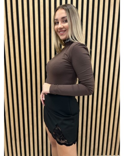 Spódniczko-spodenki z koronkowym rozcięciem La Milla czarne