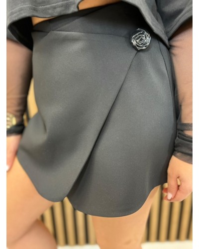 Spódniczko-spodenki z różyczką La Milla czarne