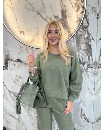 Bluza z haftem By o la la...! matcha