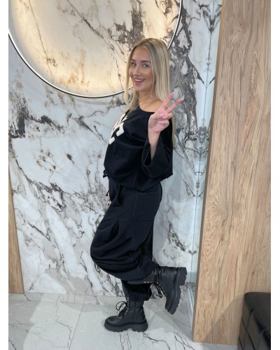 Spodnie dresowe z zakładką na nogawce By o la la...! czarne